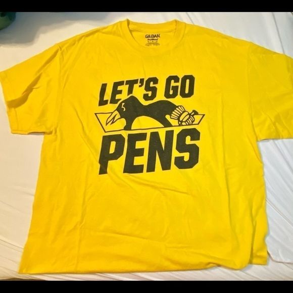 NHL Other - Pittsburgh Penguins Gold Short Sleeve Shirt XL